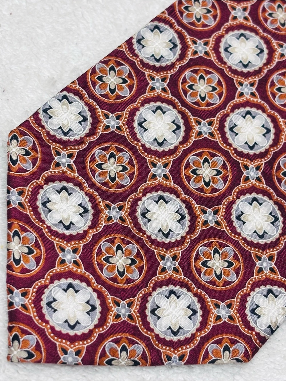Brand New Tie From The Men’s Store At Bloomingdale’s - Tie Is 3 1/4 Inches Wide